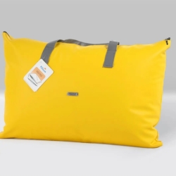 بالش پر چیکا پیلوا