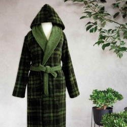 حوله پالتویی طرح ماکان